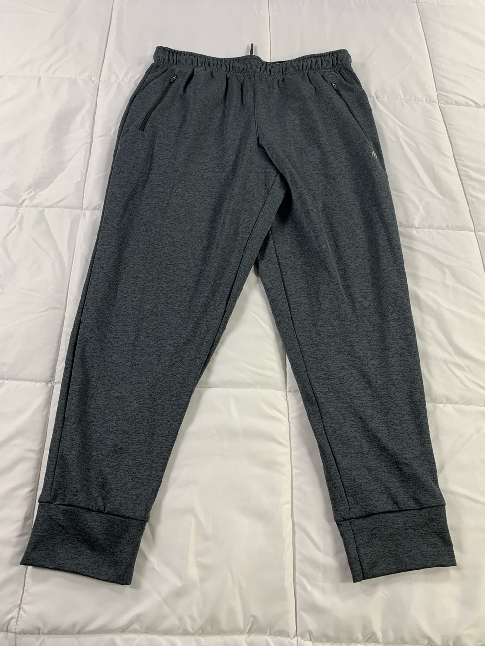 Pre loved EDDIE BAUER pants men’s size L
